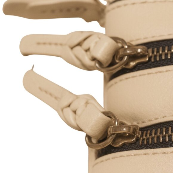 ๐ Dooney & Bourke Cream Leather Crossbody โ NWT + Registration Card & Dust Bag - Picture 7 of 7